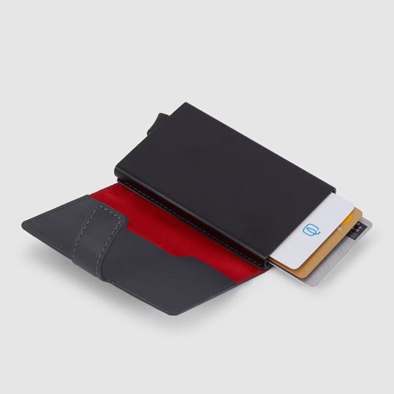 CREDIT CARD HOLDER