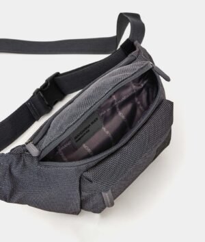 DISTRICT Belt Bag