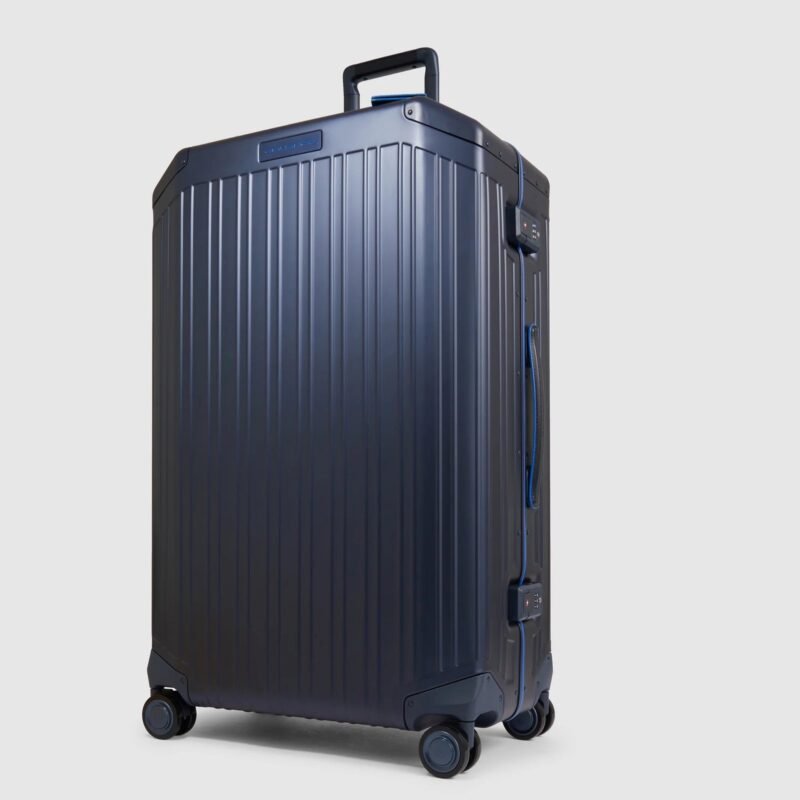 Aluminium Large suitcase with waterproof cover