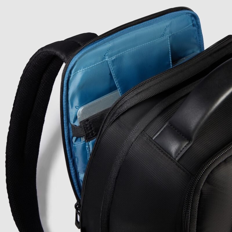 Travel laptop backpack 15,6"