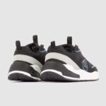 Sneakers in recycled materials