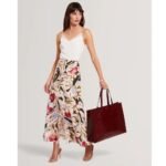 WELONA Elongated Croc Icon Bag