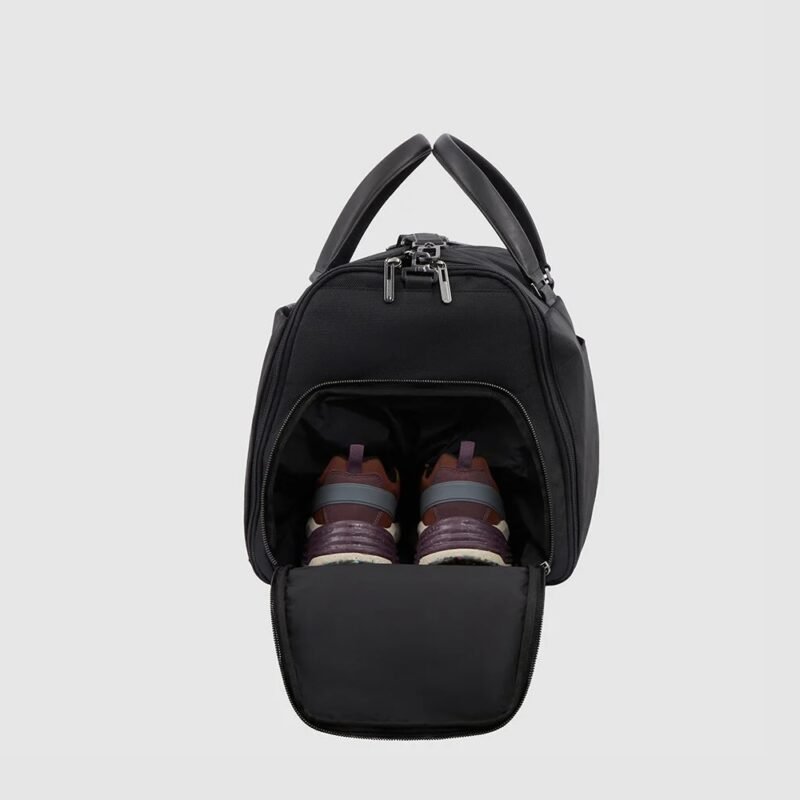 Garment hanging  Duffel bag