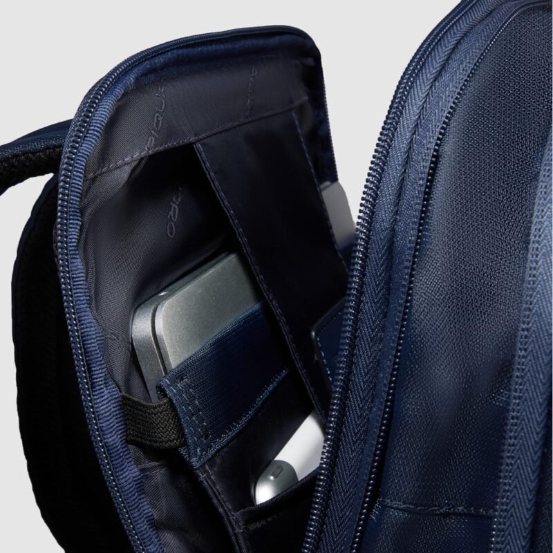 Travel laptop backpack 15,6"