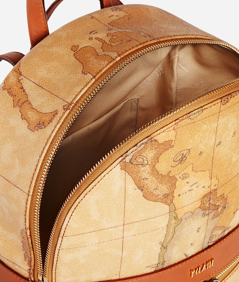 Geo Classic Medium backpack with logo