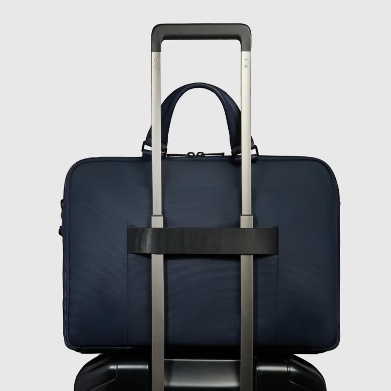 Laptop bag 15,6" with water resistant front pocket